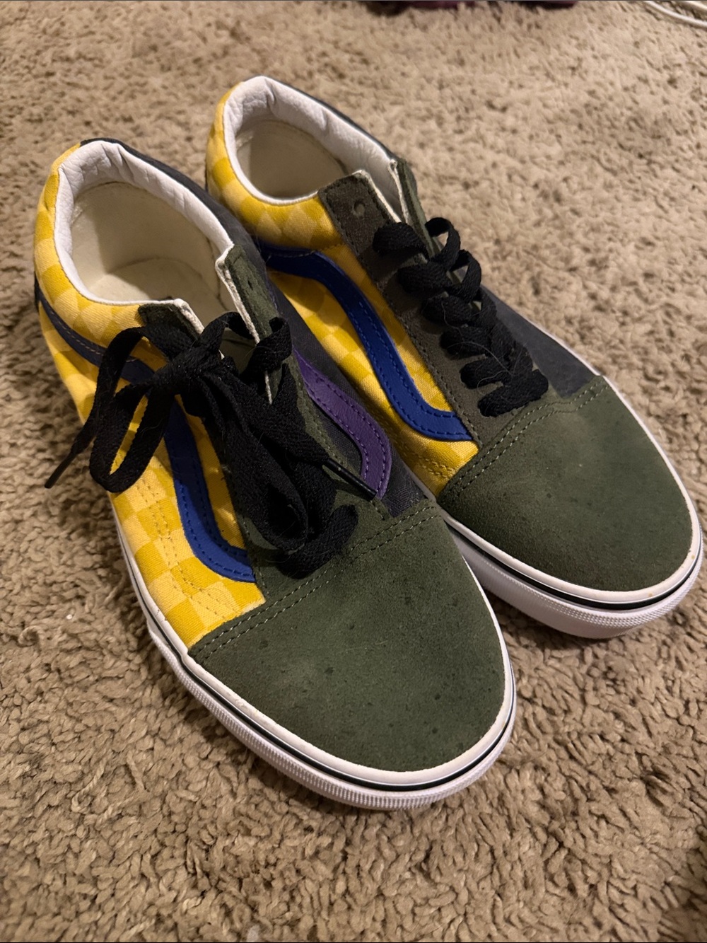 Multicolored Van - Picture 1 of 3